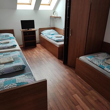 Pivovar Pod Lipou Kysice Extérieur photo