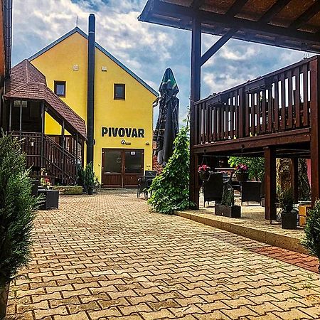 Pivovar Pod Lipou Kysice Extérieur photo